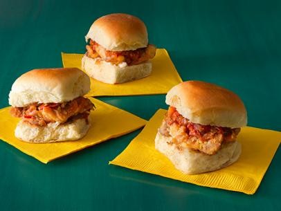 Chicken sliders with tomato chutney