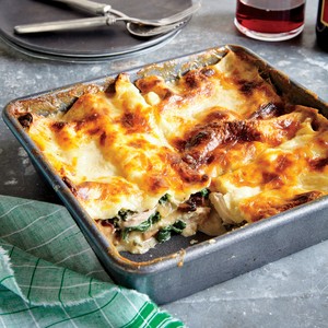 Chicken, spinach, and mushroom lasagna