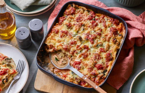 Chicken, spinach and tomato lasagne