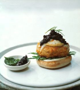 Chicken steak burger with Provençal flavours
