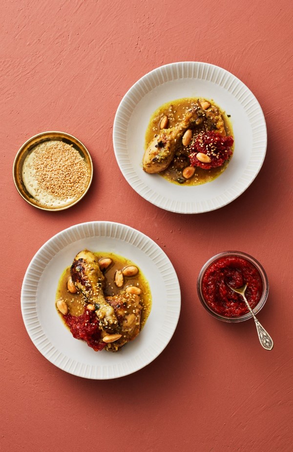Chicken tagine with caramelized tomato compote (Djaj mdarbel)