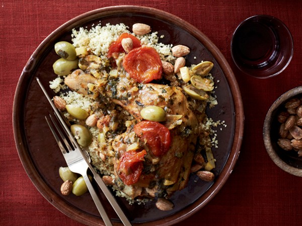 Chicken tagine with olives and apricots