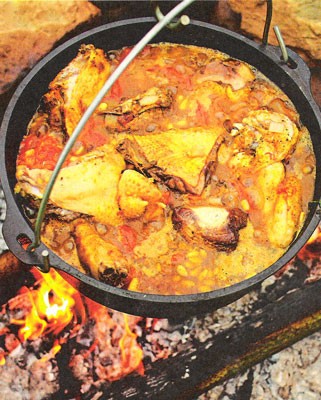 Chicken tagine with pine nuts and raisins