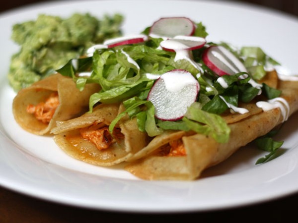 Chicken taquitos with guacamole