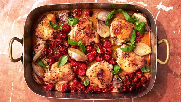 Chicken thighs with cherry tomatoes and Pernod