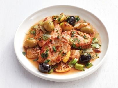 Chicken thighs with olives and fennel