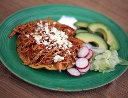 Chicken tinga (Tinga de pollo con chipotle)