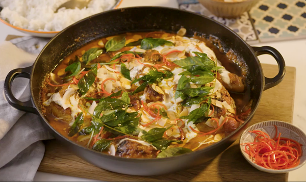 Chicken, tomato & coconut milk curry