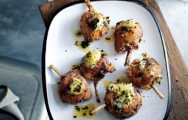 Chicken wings with kombu butter
