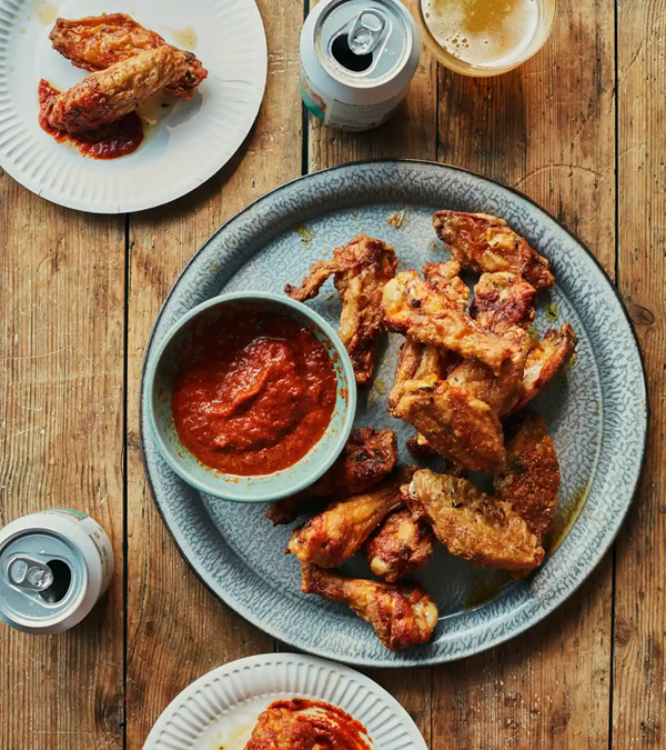 Chicken wings with mojo rojo