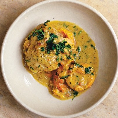 Chicken with apricots and coconut milk