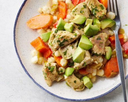 Chicken with bell pepper & hominy stir-fry