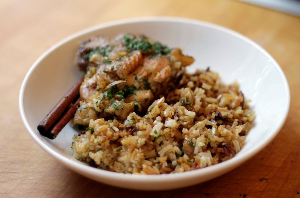Chicken with caramelized onion and cardamom rice
