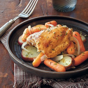 Chicken with carrots and potatoes 