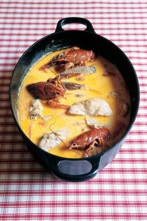 Chicken with crayfish (Poulet aux écrevisses)