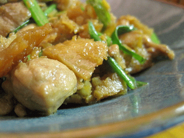 Chicken with dried fish (Xiǎngkǎo jī / 鯗烤雞)