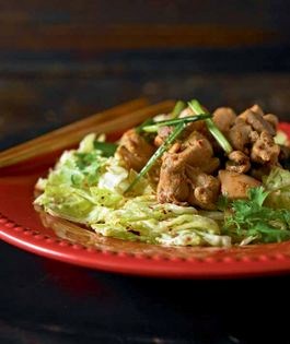 Chicken with fresh cabbage (Dakgogo bokkum)