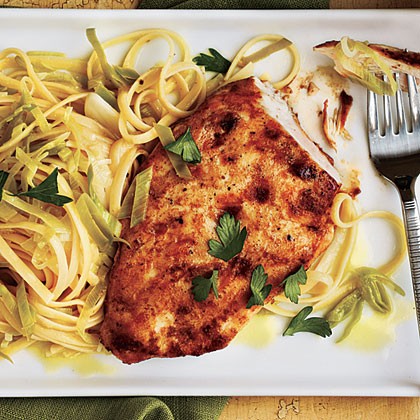 Chicken with lemon-leek linguine