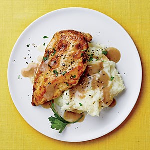 Chicken with mashed potatoes and gravy