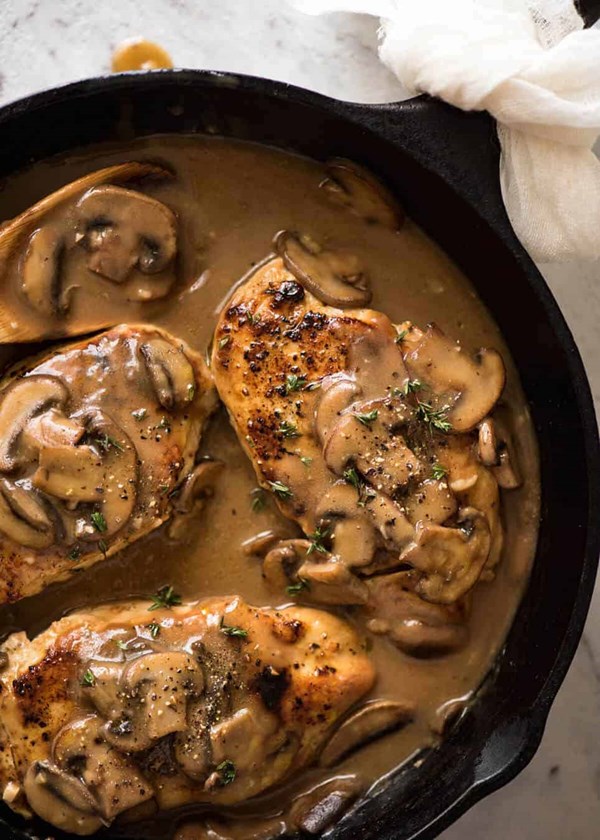 Chicken with mushroom gravy