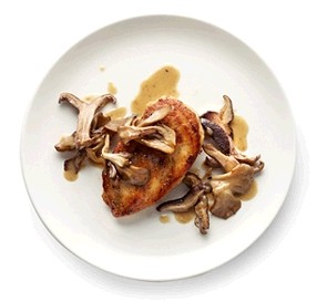 Chicken with mushrooms and wine