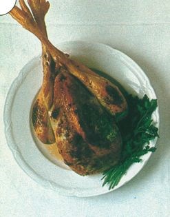 Chicken with parsley "stuffing" and Malmsey vinegar sauce (Le poulet "truffé" au persil et sa sauce au Malvoisie)