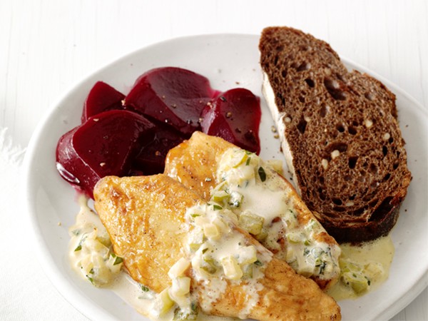 Chicken with pickle sauce