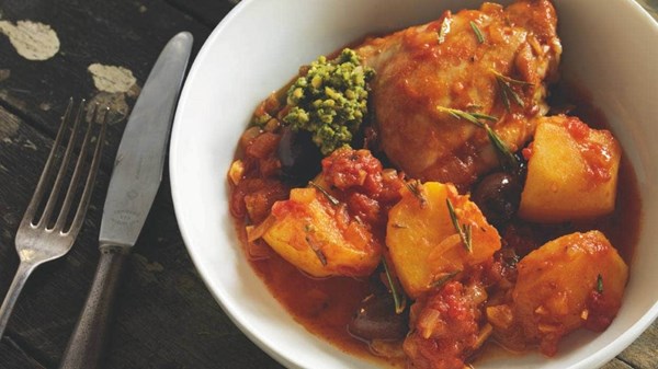 Chicken with potatoes and tomatoes
