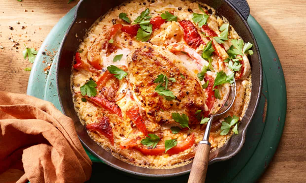 Chicken with red pepper and smoky Parmesan cream