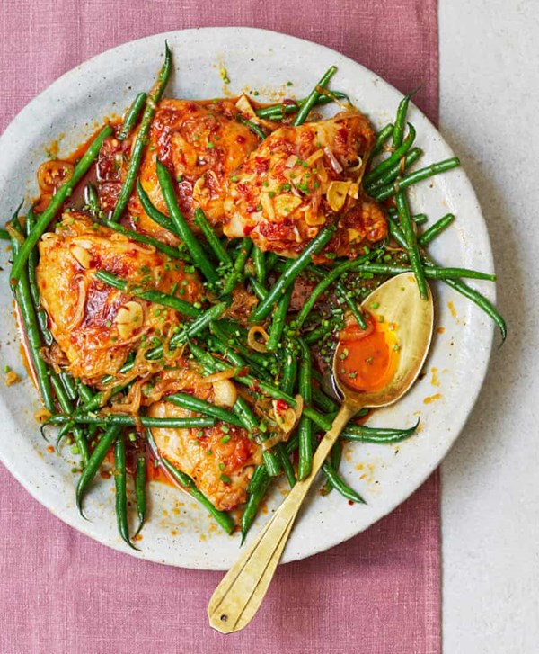 Chicken with sambal and green beans