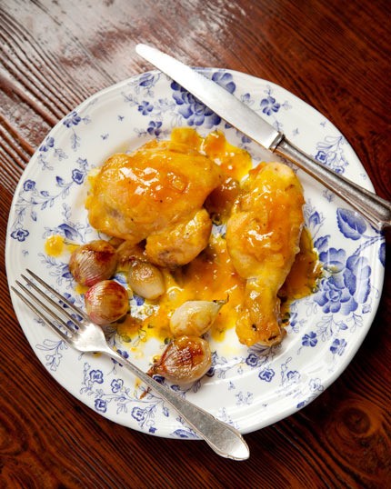 Chicken with shallots and orange and cinnamon sauce (Pollo con chalotes y salsa de naranja y canela)
