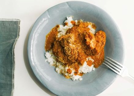 Chicken with tart pineapple, coconut, and cashews