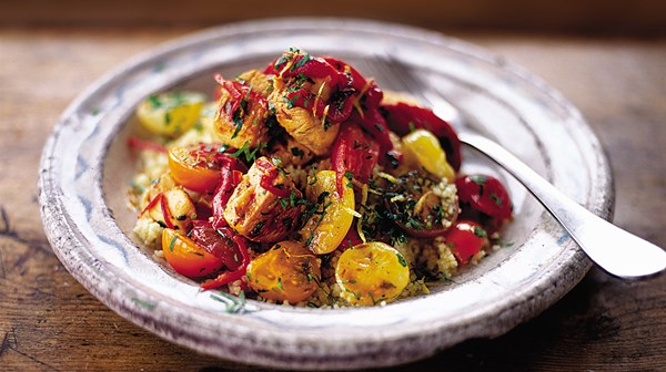Chicken with tomatoes, peppers and couscous