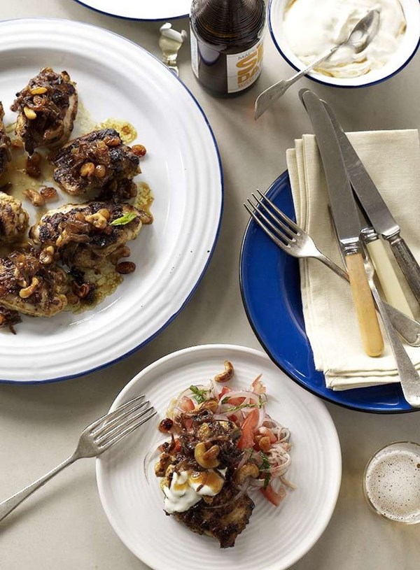 Chicken with yoghurt, crisp onions and cashew nuts