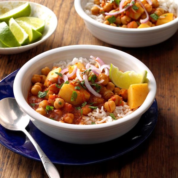 Chickpea & potato curry