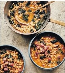 Chickpea & wholewheat spaghetti soup