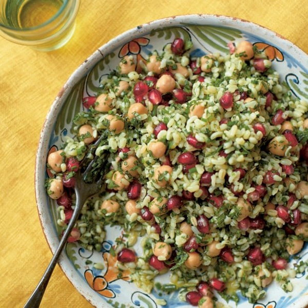 Chickpea and bulgur salad