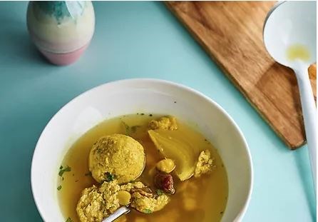 Chickpea and chicken meatball soup (Medjool date gondi)
