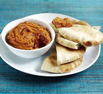 Chickpea and red pepper dip
