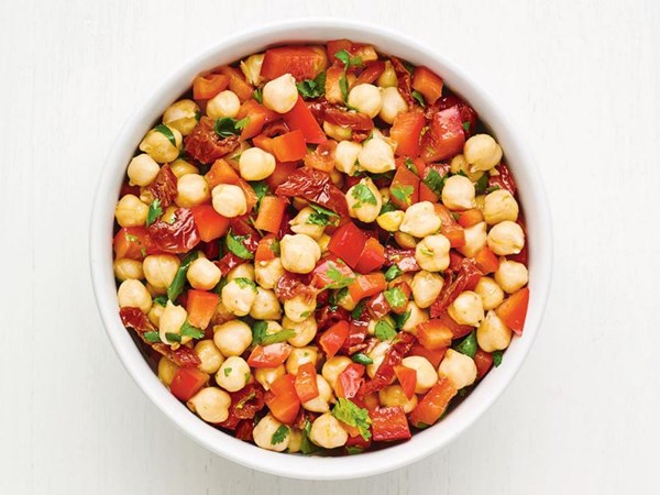 Chickpea and sun-dried tomato salad