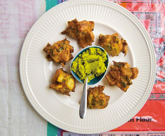Chickpea fritters with coconut chutney
