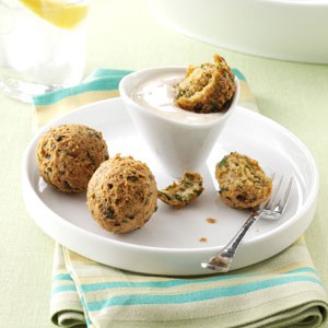 Chickpea fritters with sweet-spicy sauce
