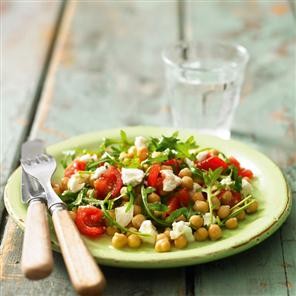 Chickpea, goat's cheese and rocket salad