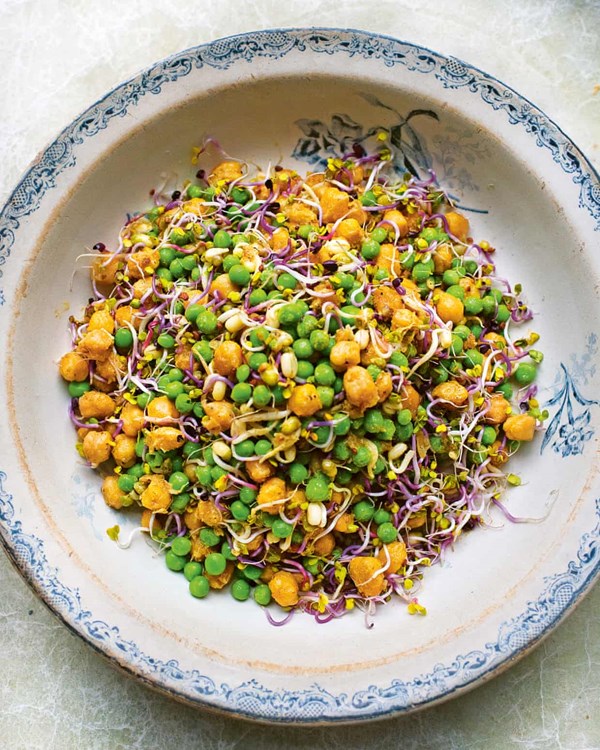 Chickpea, pea, sprouted seeds