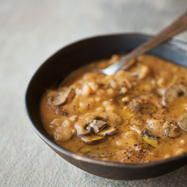 Chickpea, porcini & farro soup