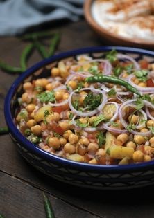 Chickpea salad (Chana chaat)
