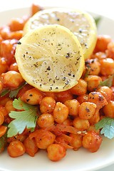 Chickpea salad with tomato & smoky paprika