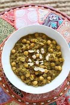 Chickpea spinach stew with lentils and quinoa