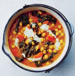 Chickpea stew with tomato, turmeric, yogurt & harissa