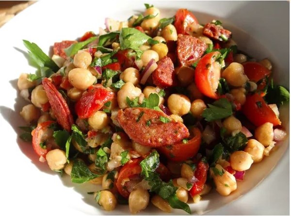 Chickpea, tomato & chorizo salad